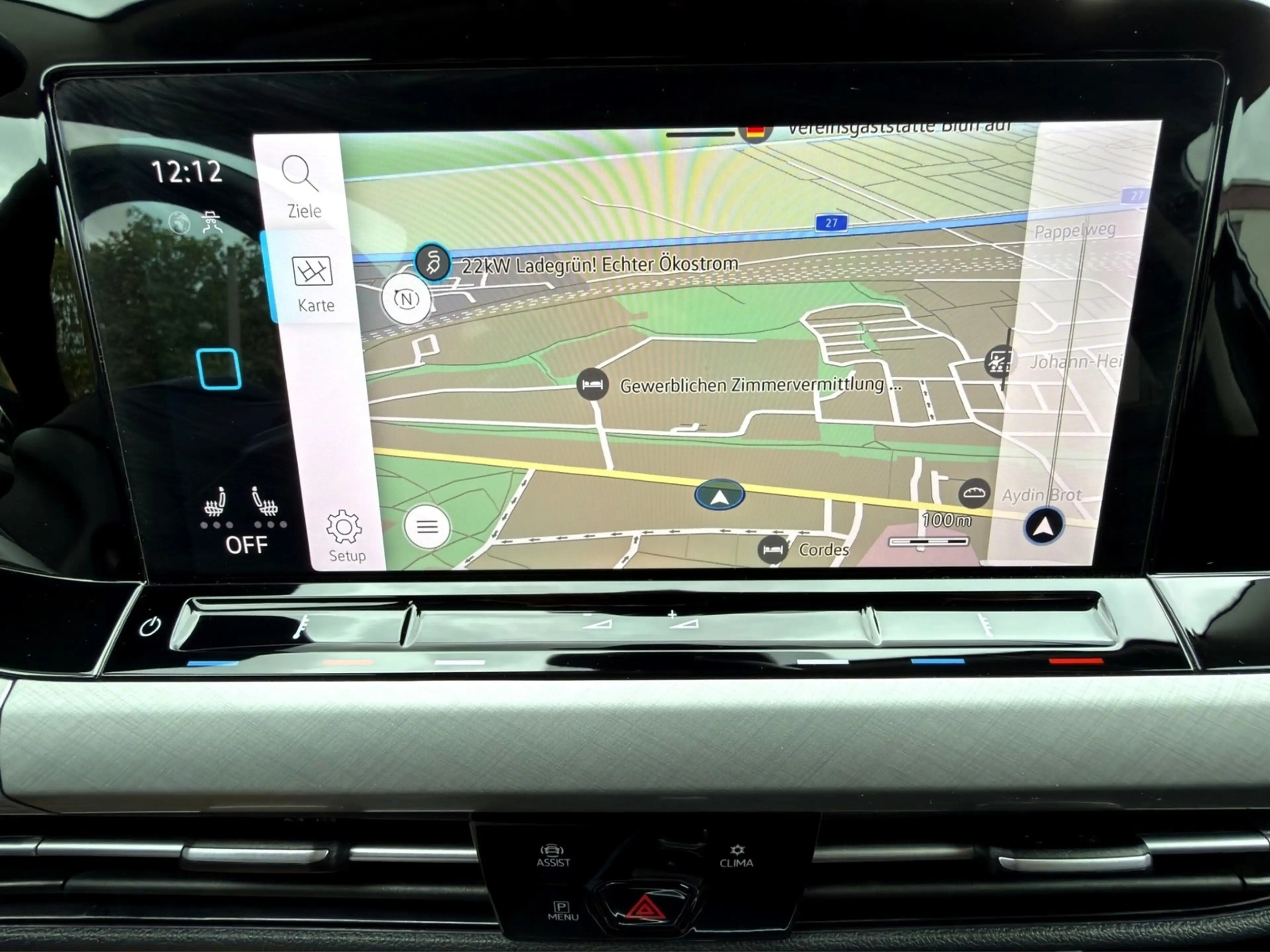 Volkswagen Golf VIII Life 2.0 TDI DSG NAVI/AID/LED/ACC/AMBI — photo 15