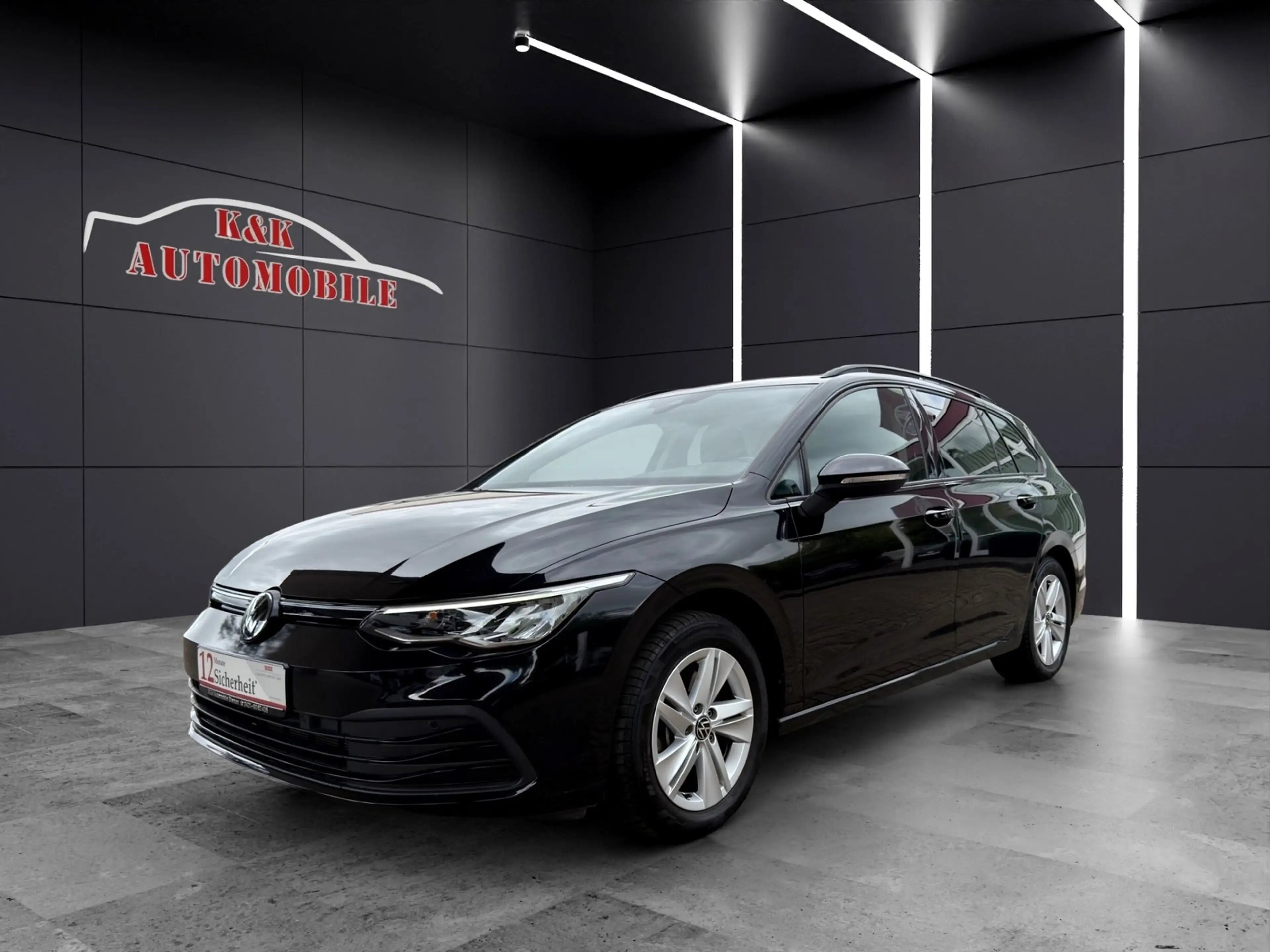 Volkswagen Golf VIII Life 2.0 TDI DSG NAVI/AID/LED/ACC/AMBI