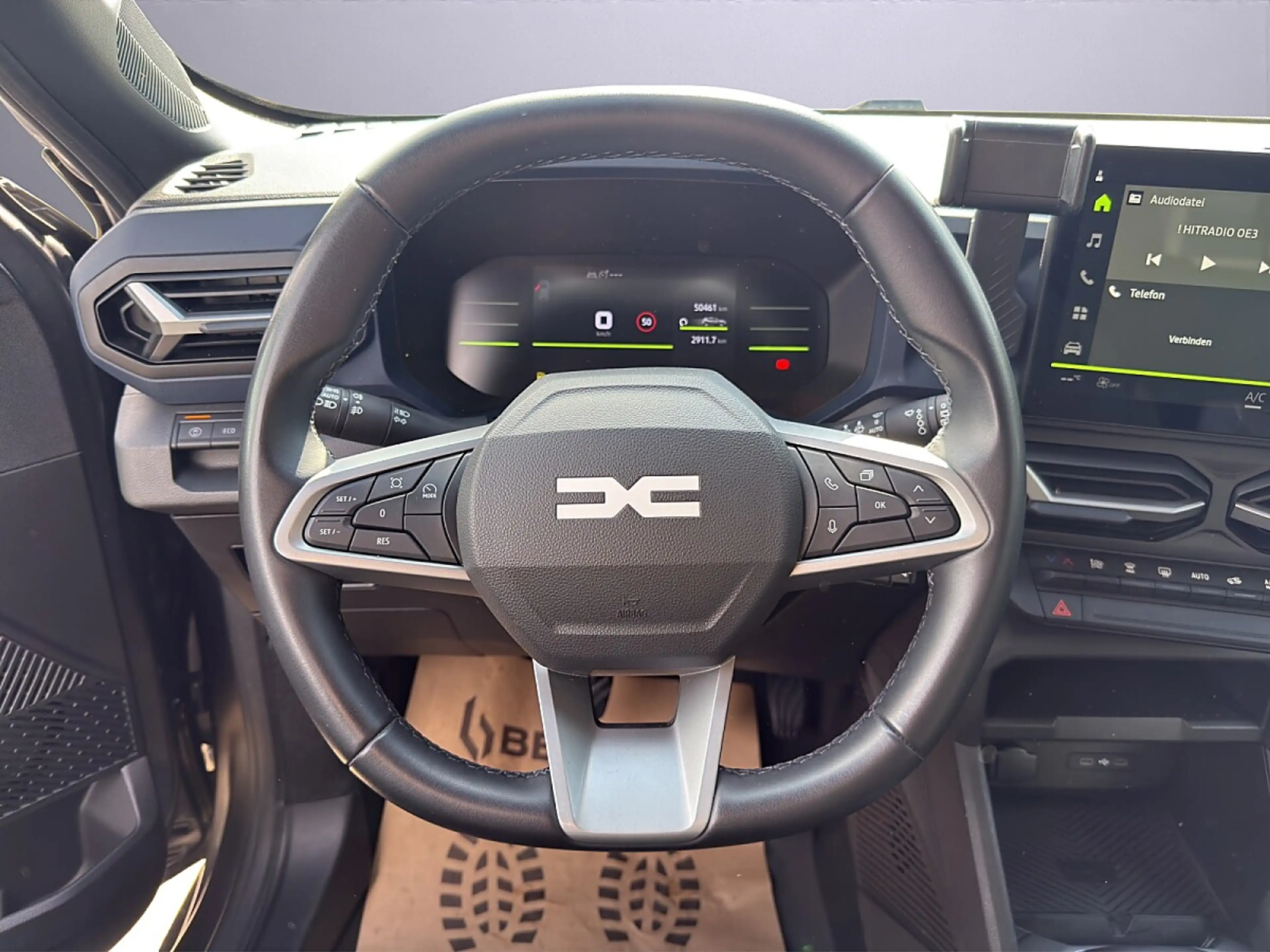Dacia Duster Journey TCe 130 mHev — photo 9