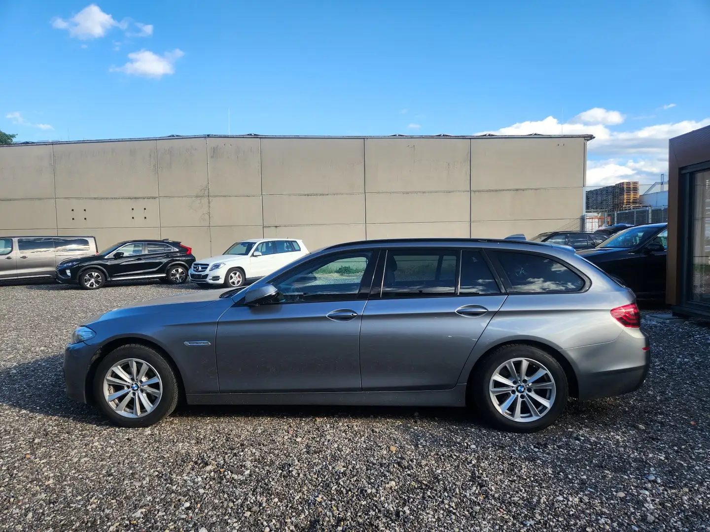 BMW 518 d Servicegepflegt Grau - 2
