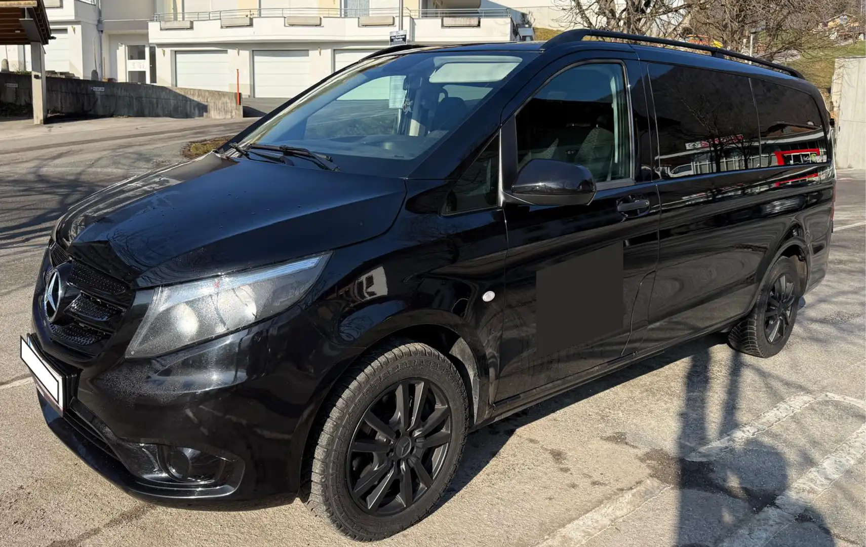 Mercedes-Benz Vito Vito 116 CDI 4MATIC Tourer Lang Aut.EDITION Schwarz - 1