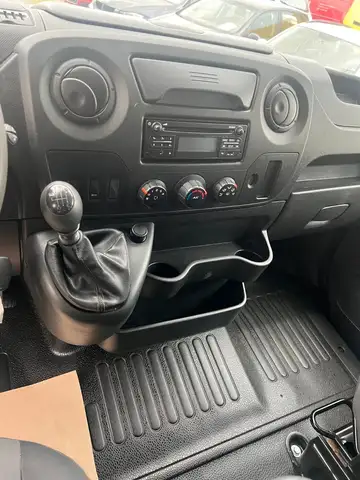 Opel Movano view 14