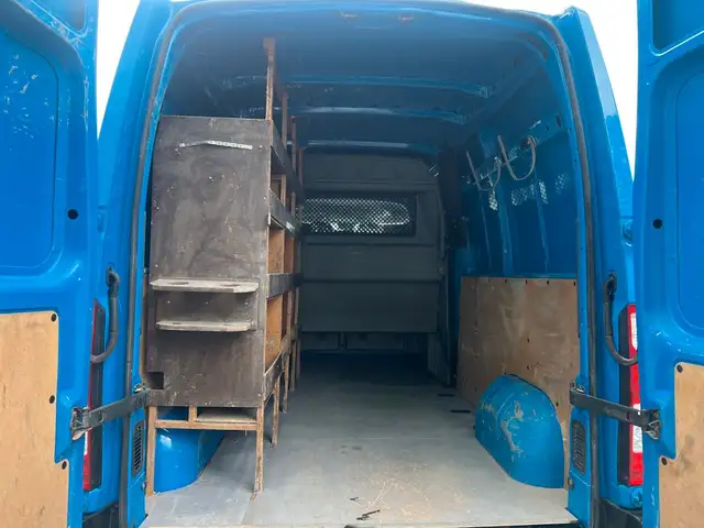 Opel Movano view 15
