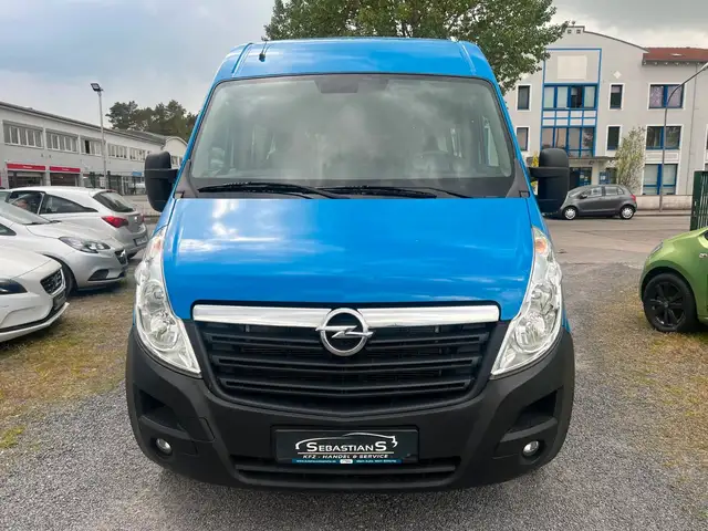 Opel Movano view 2