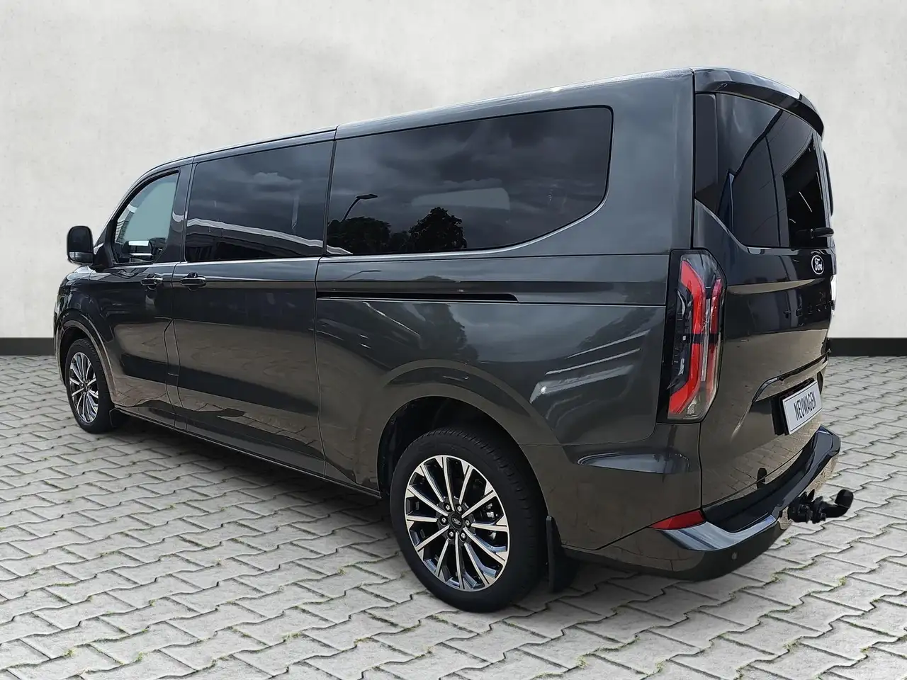Ford Tourneo Custom 2.0 EB Autom Titanium X L2 AHK 6