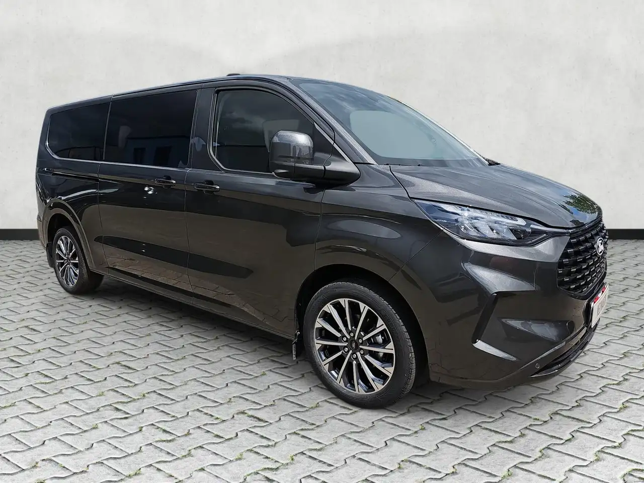 Ford Tourneo Custom 2.0 EB Autom Titanium X L2 AHK 16