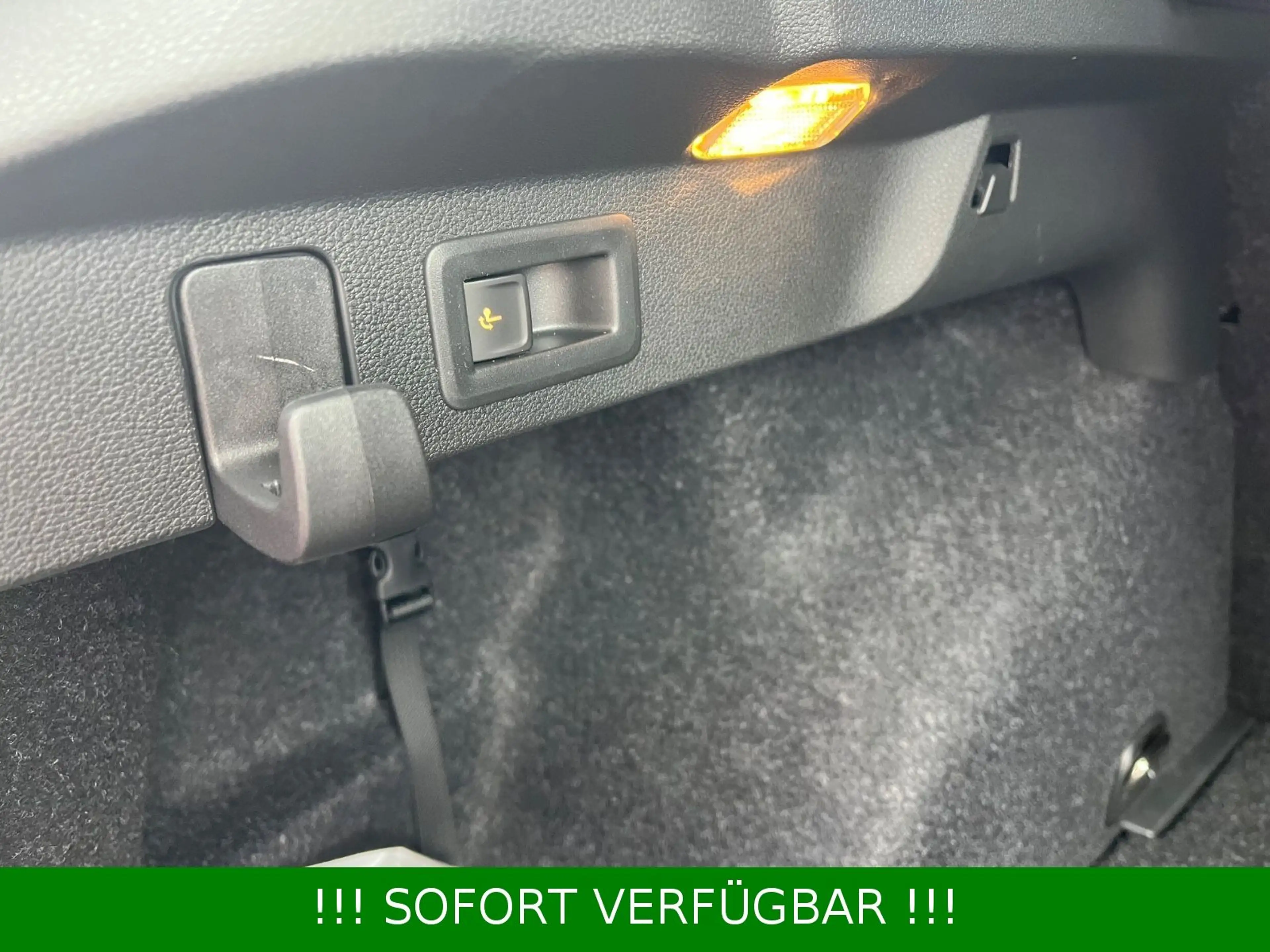 Skoda Scala 1.0 TSI 85kW DSG Selection Plus*AHK*Kamera — photo 39