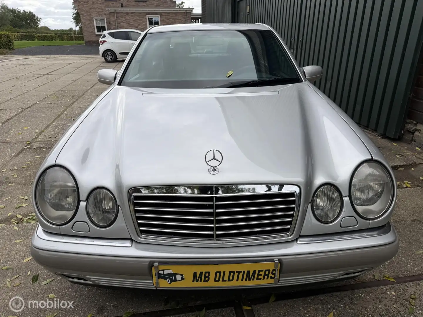 Mercedes-Benz E 300 TD Elegance Zilver - 2