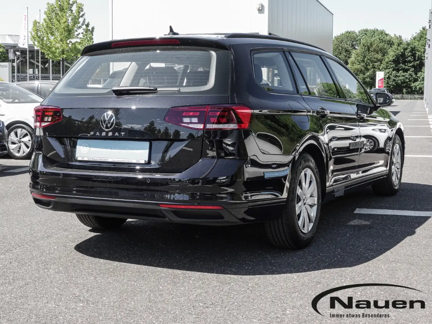 Volkswagen Passat Variant 1.5 TSI DSG Conceptline Navi, Rückfahrkamera Černá - 2
