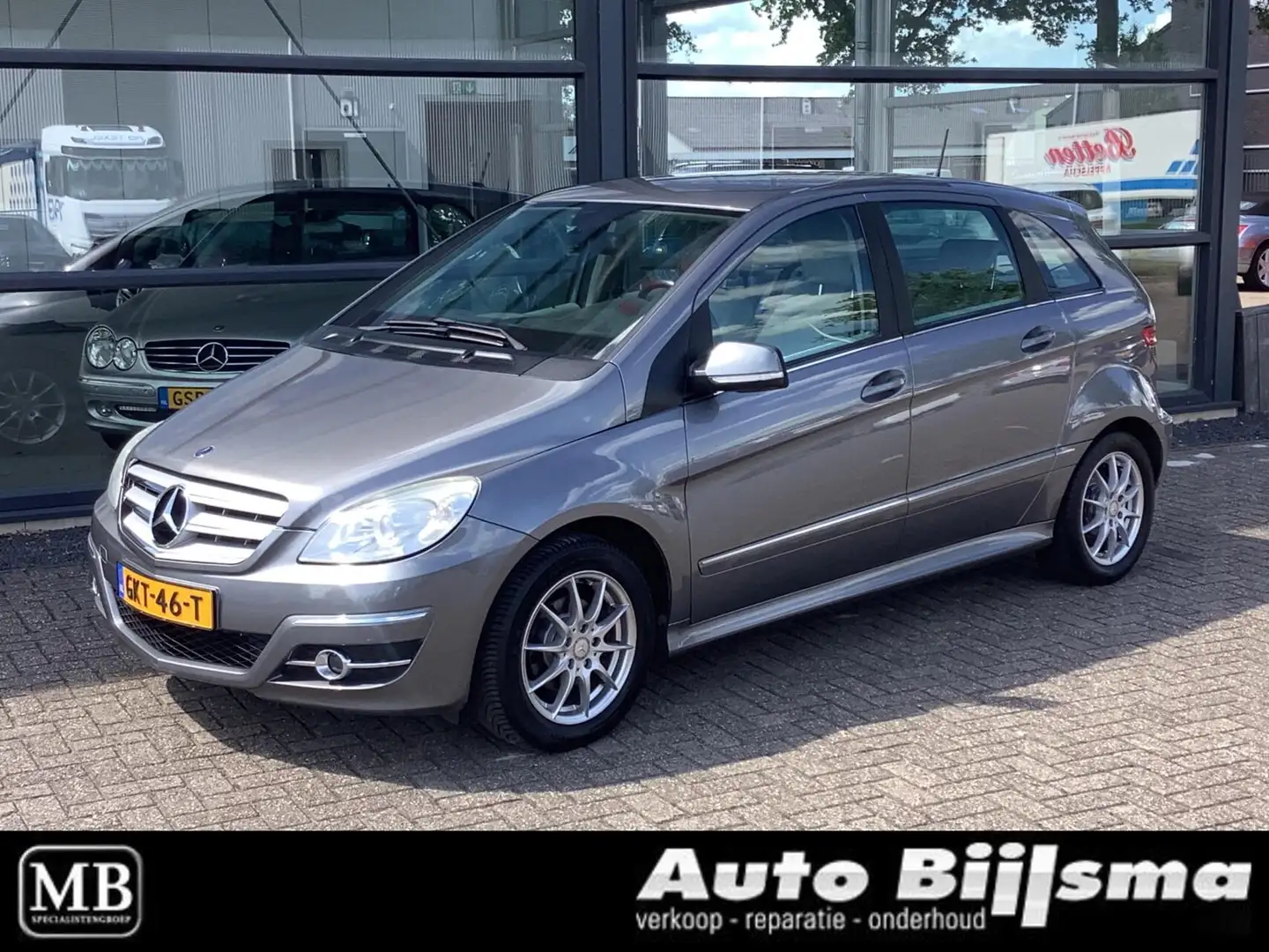 Mercedes-Benz B 170 BlueEFFICIENCY, cruise, airco, trekhaak Grijs - 1