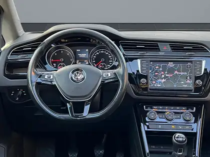 Annonce voiture d'occasion Volkswagen Touran - CARADIZE