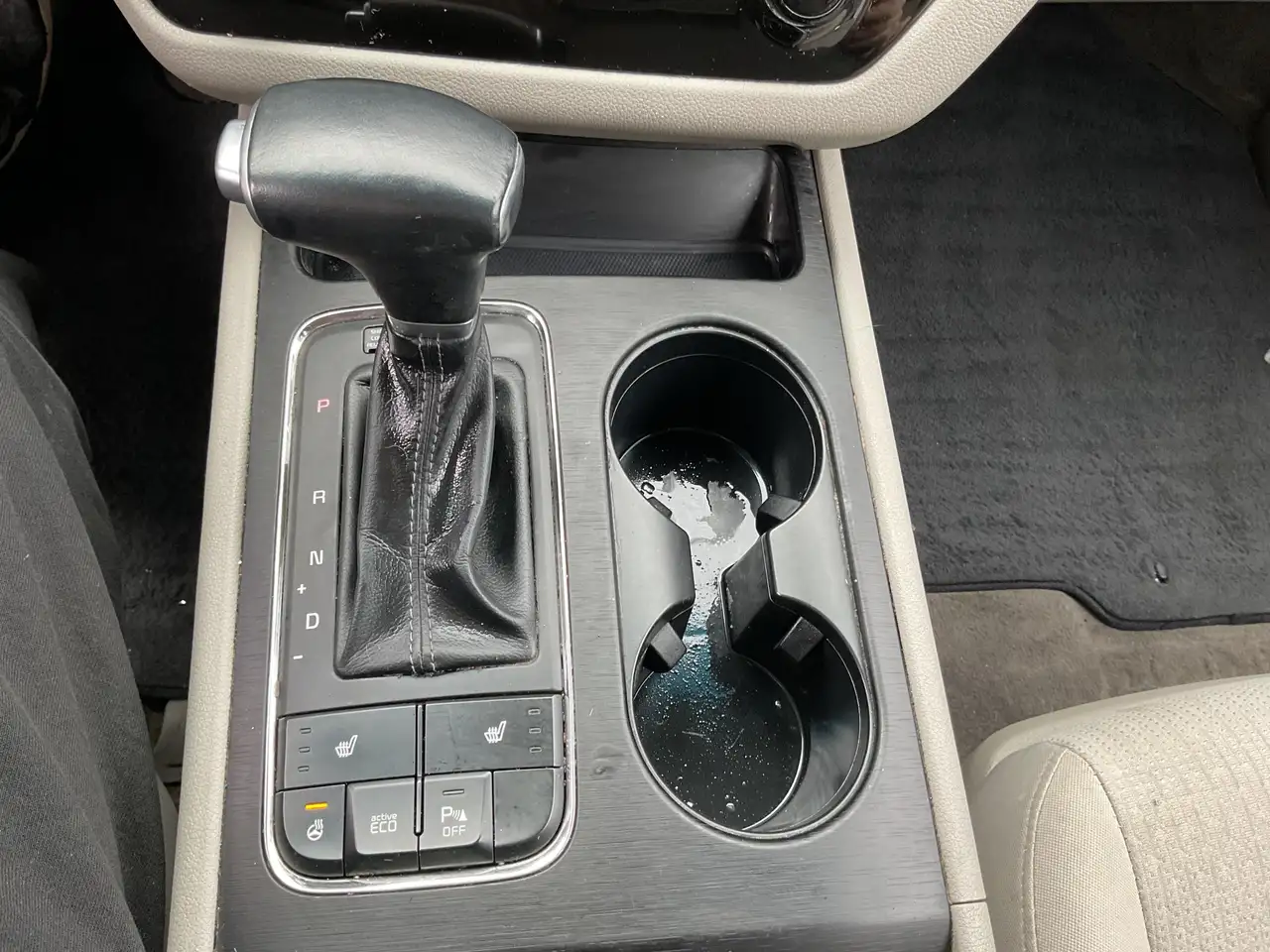 Kia Sedona снимка Kia Sedona