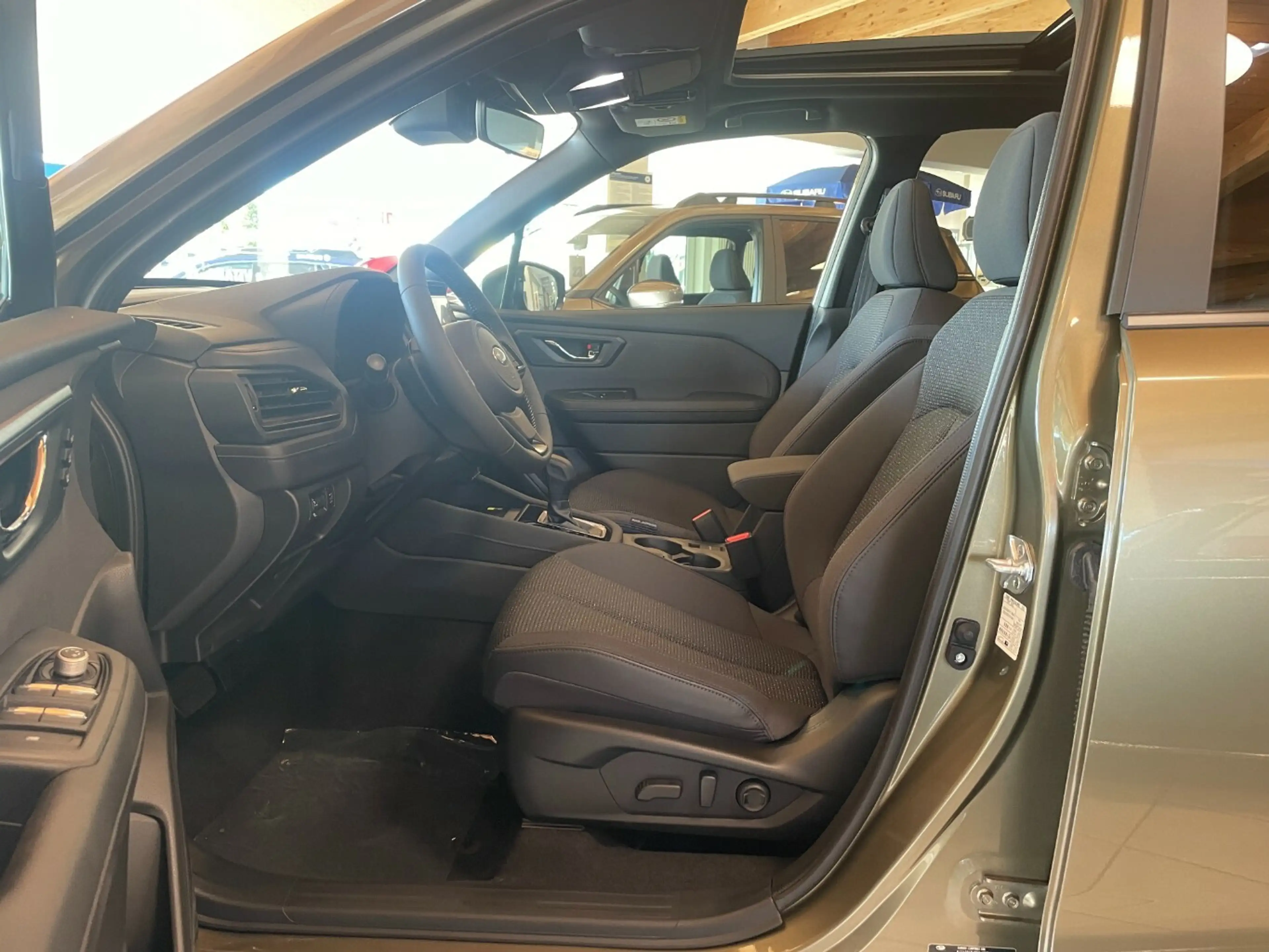 Subaru Forester 2.0 ie AWD*Exklusive*LED*DAB+*PTC*360° — photo 7
