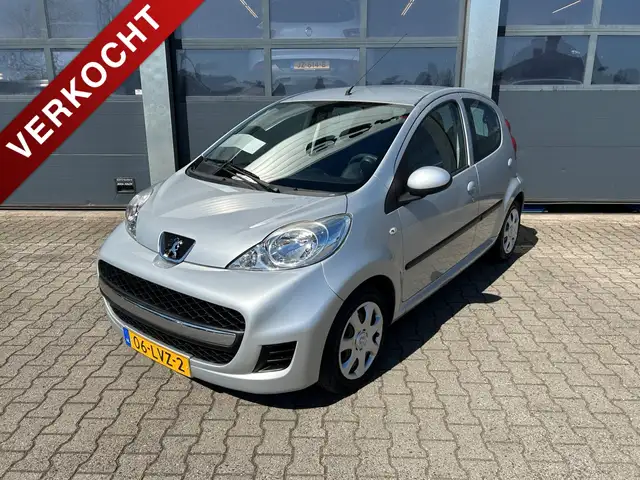 Peugeot 107 1.0 12V 68pk XS