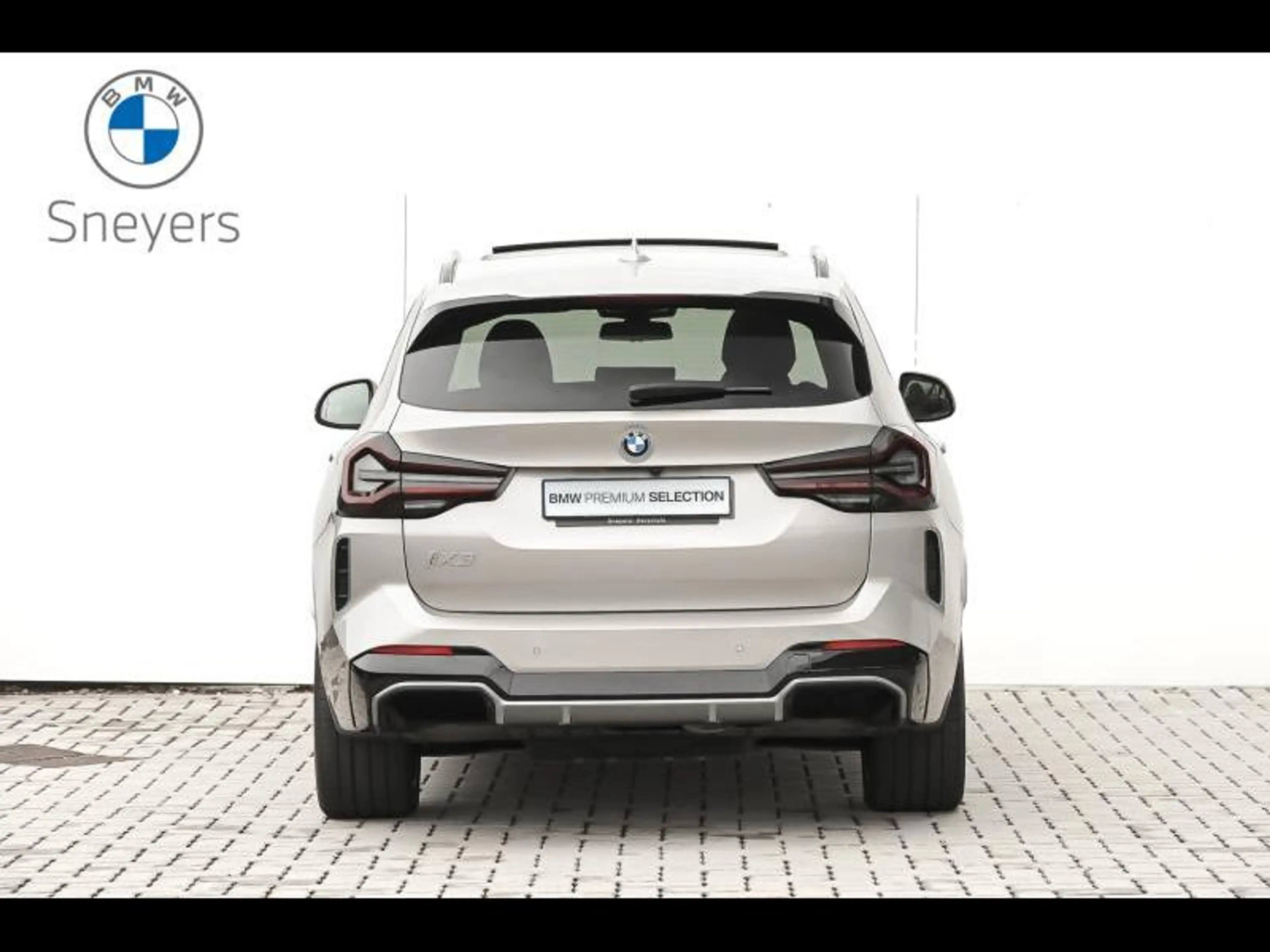BMW iX3 — photo 4