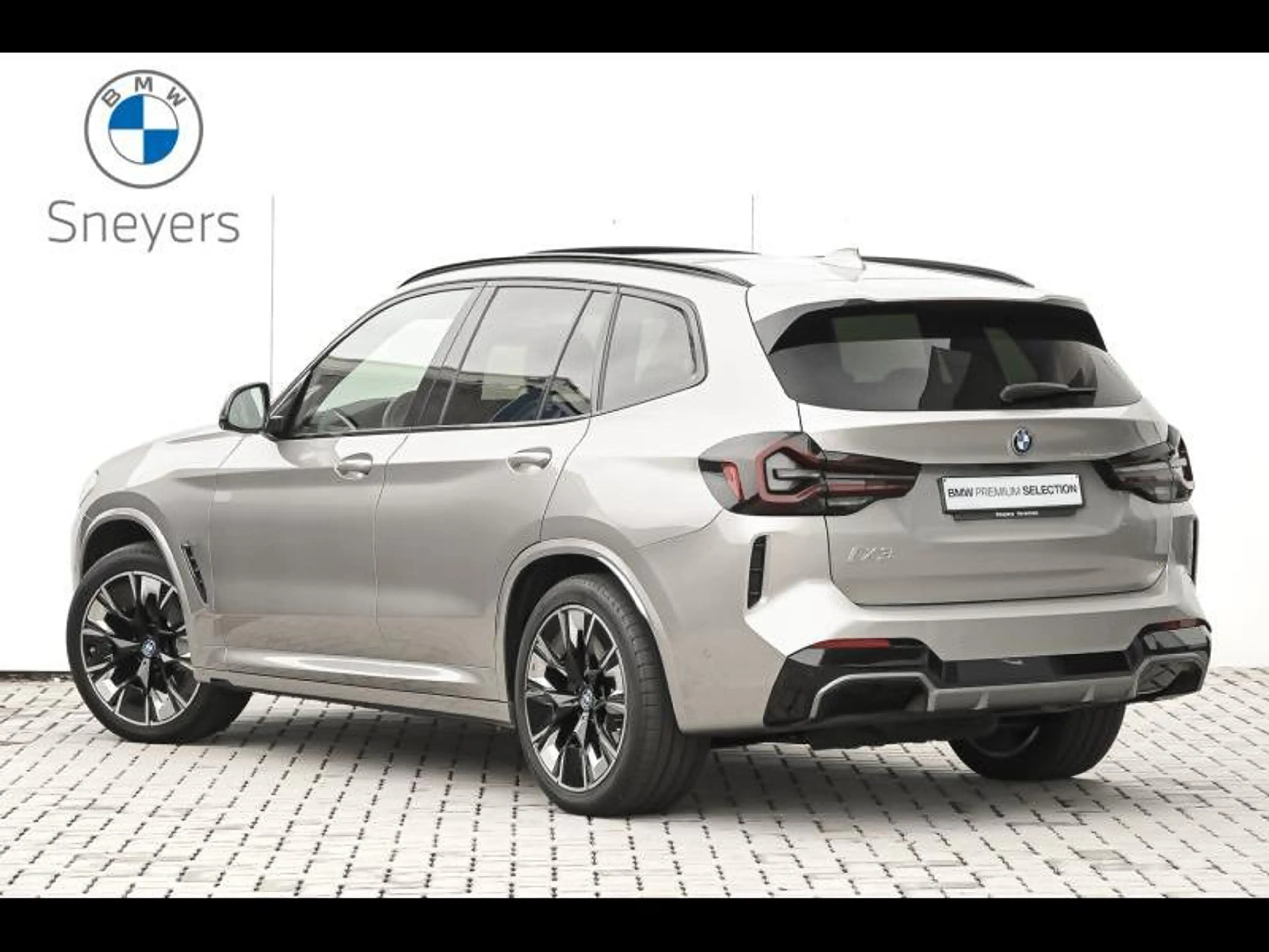 BMW iX3 — photo 5