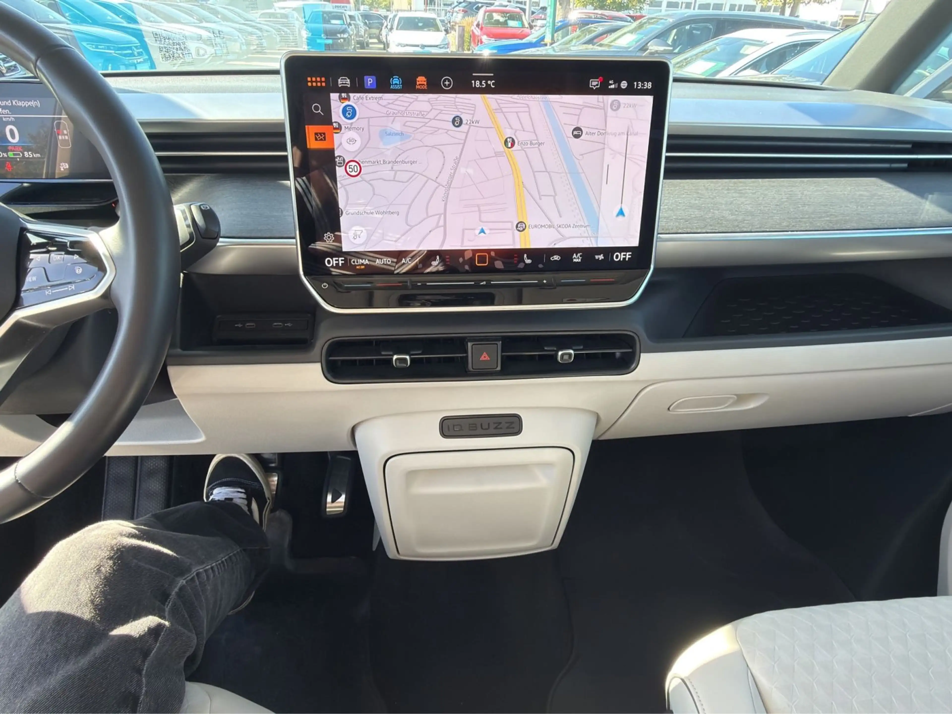 Volkswagen ID. Buzz Pure KR Matrix/ACC/AHK — photo 13