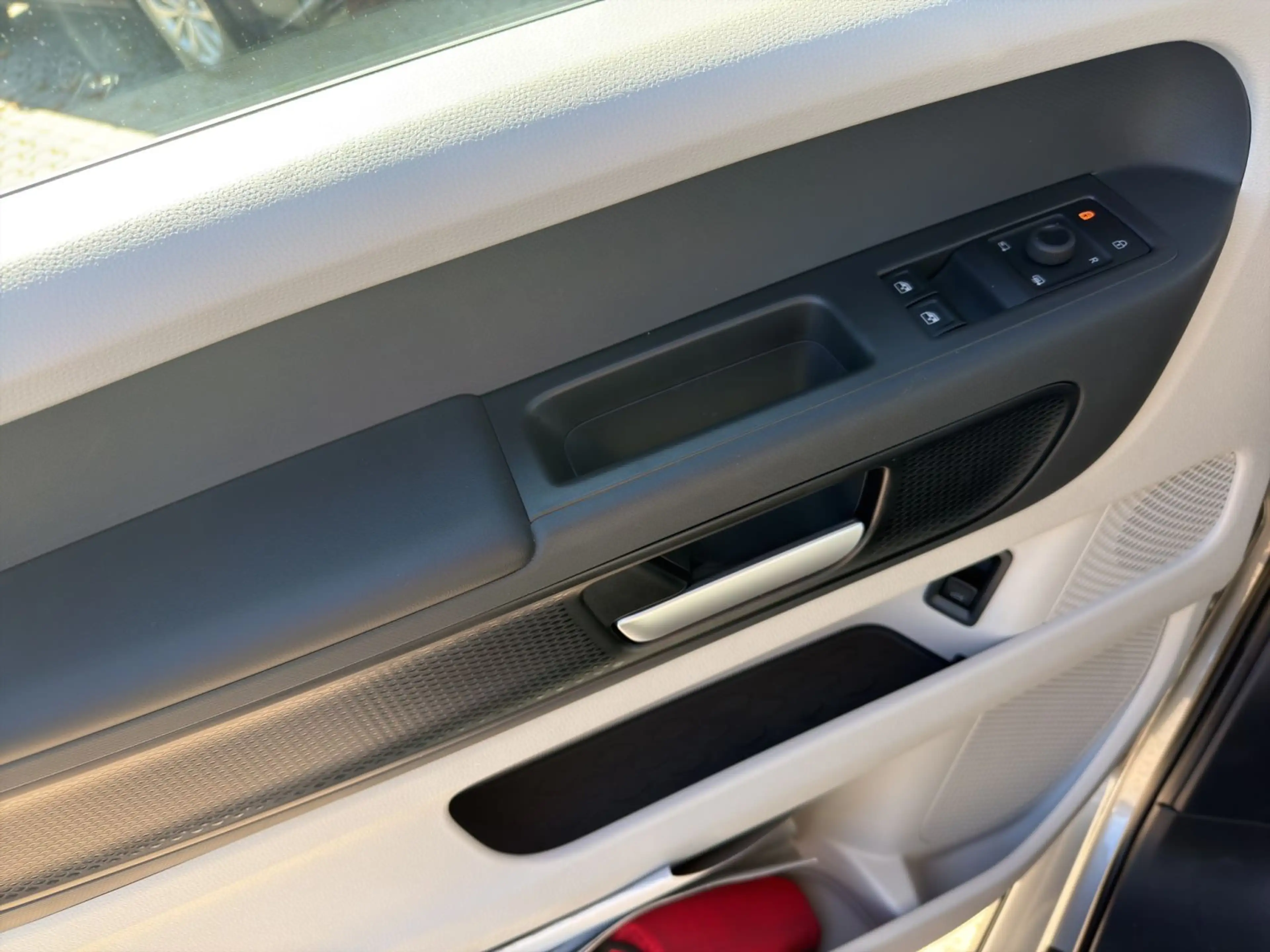 Volkswagen ID. Buzz Pure KR Matrix/ACC/AHK — photo 14