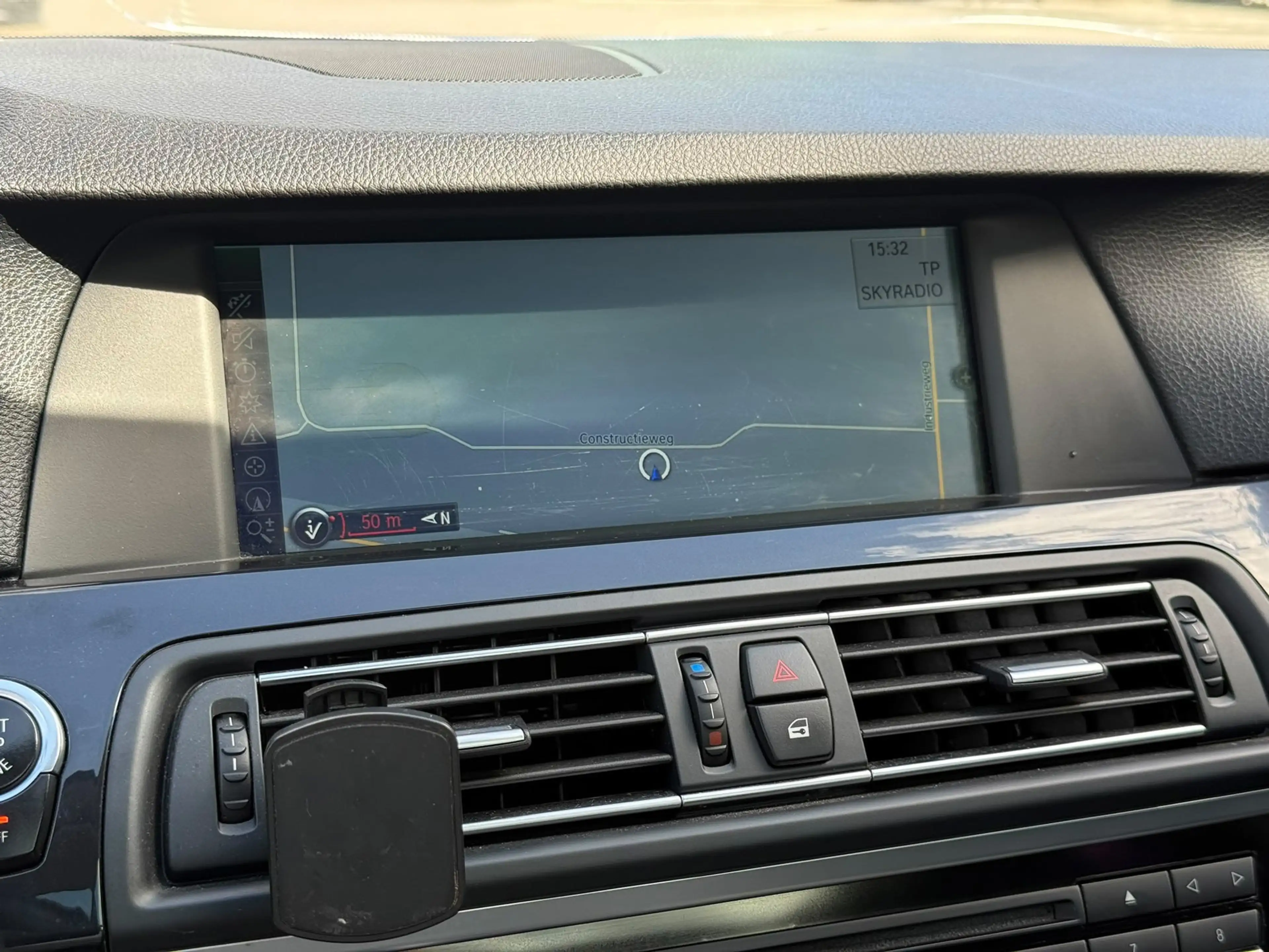 BMW 530 5-serie Touring 530d High Executive — photo 13