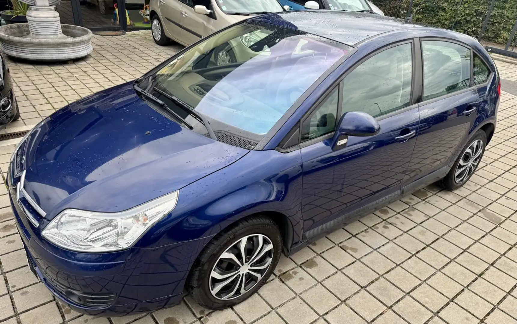 Citroen C4 HDI 110 FAP EXCLUSIVE Blau - 2