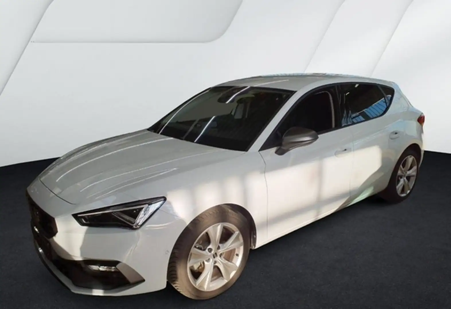 SEAT Leon 1.5 TSI FR NAVI+LED+GJR+RFK Weiß - 1
