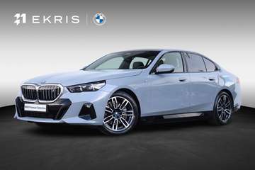 eDrive40 84 kWh | M-Sport Pakket | Pano Dak | Trek