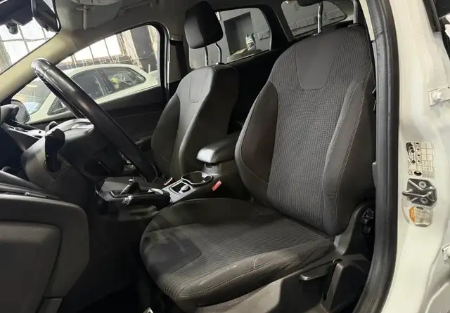 Ford Focus view 17