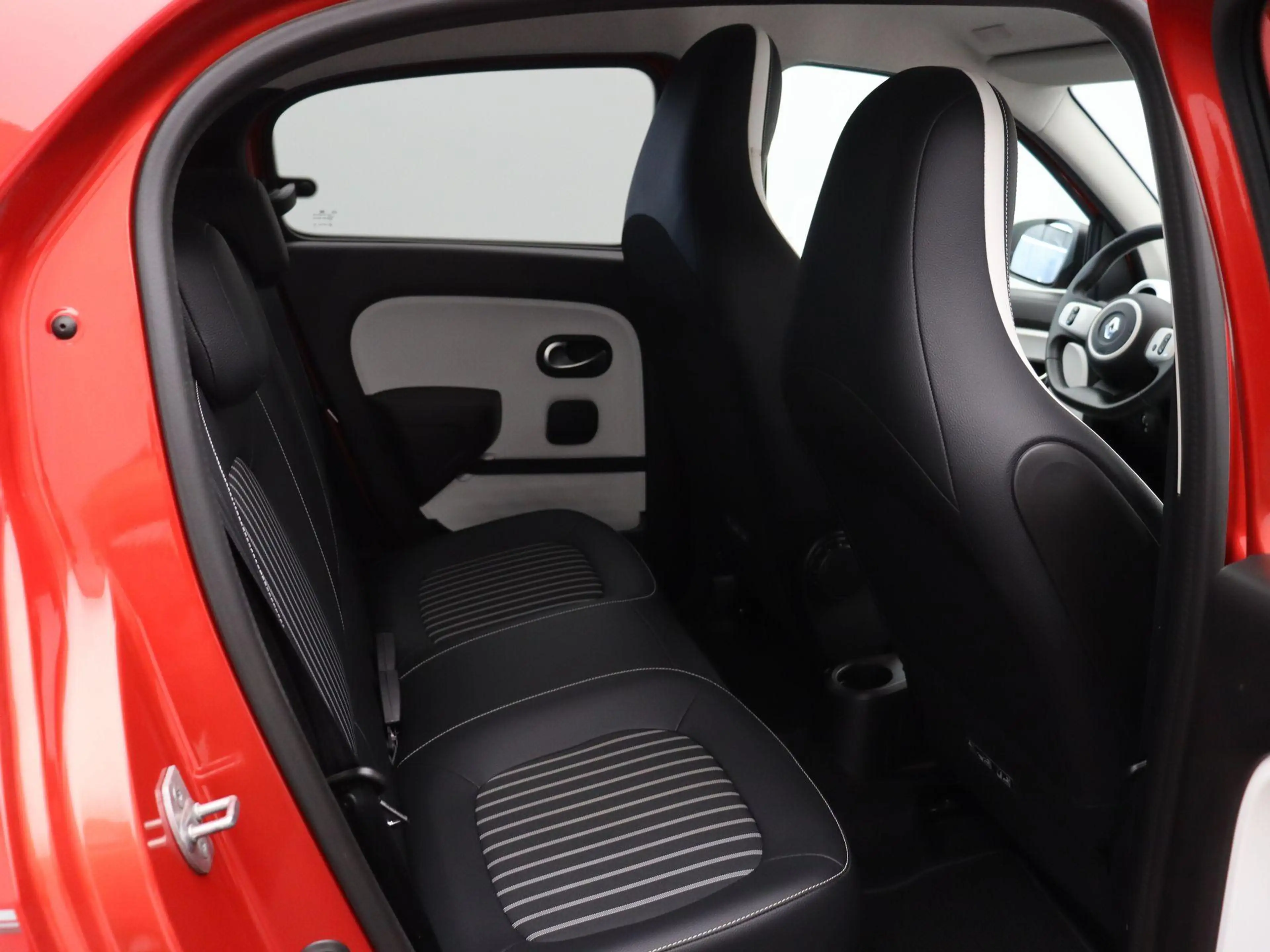 Renault Twingo Z.E. R80 Techno | 91% accu score | Achteruitrijcam — photo 9
