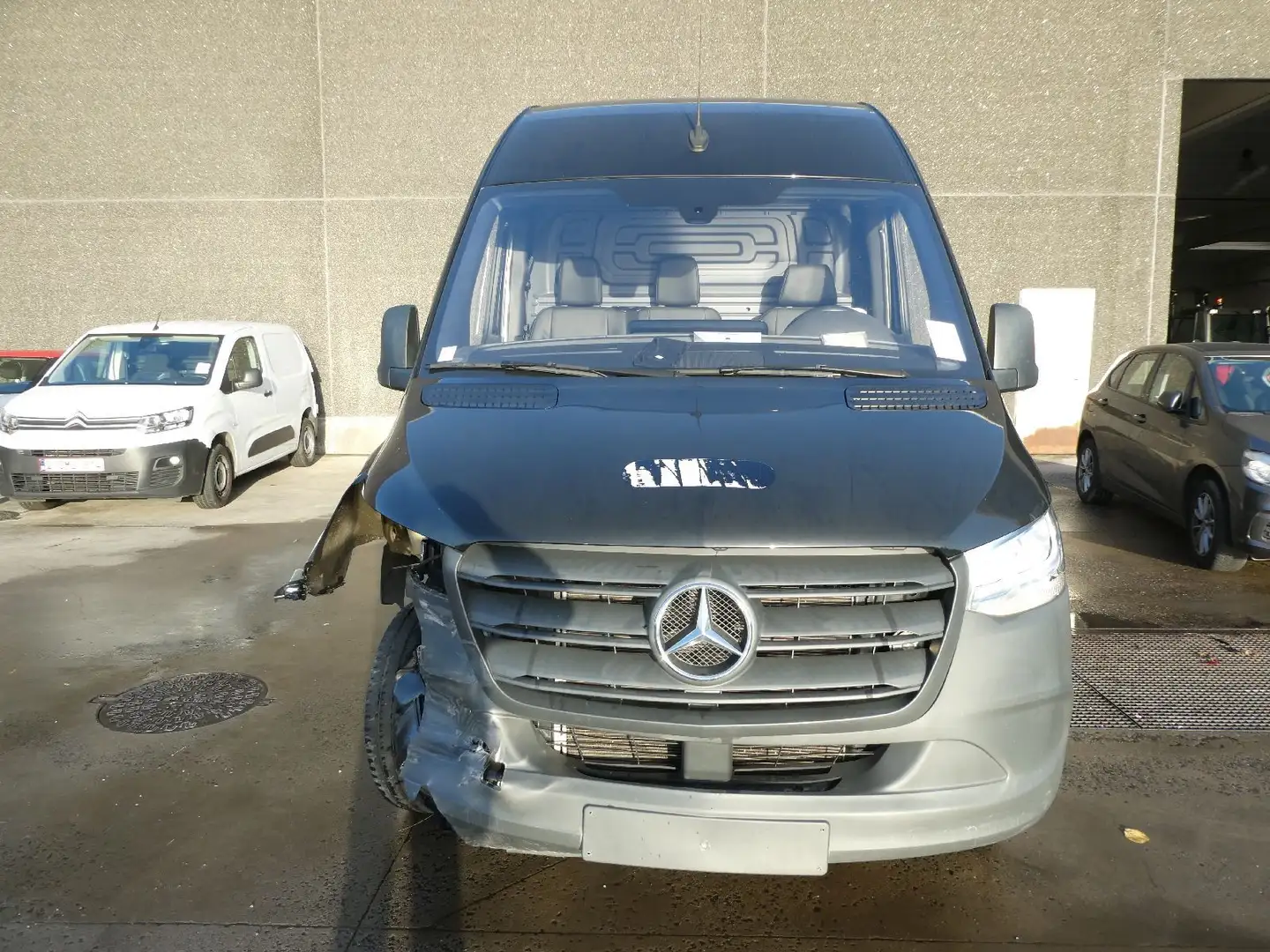 Mercedes-Benz Sprinter 2.0 D Zwart - 1