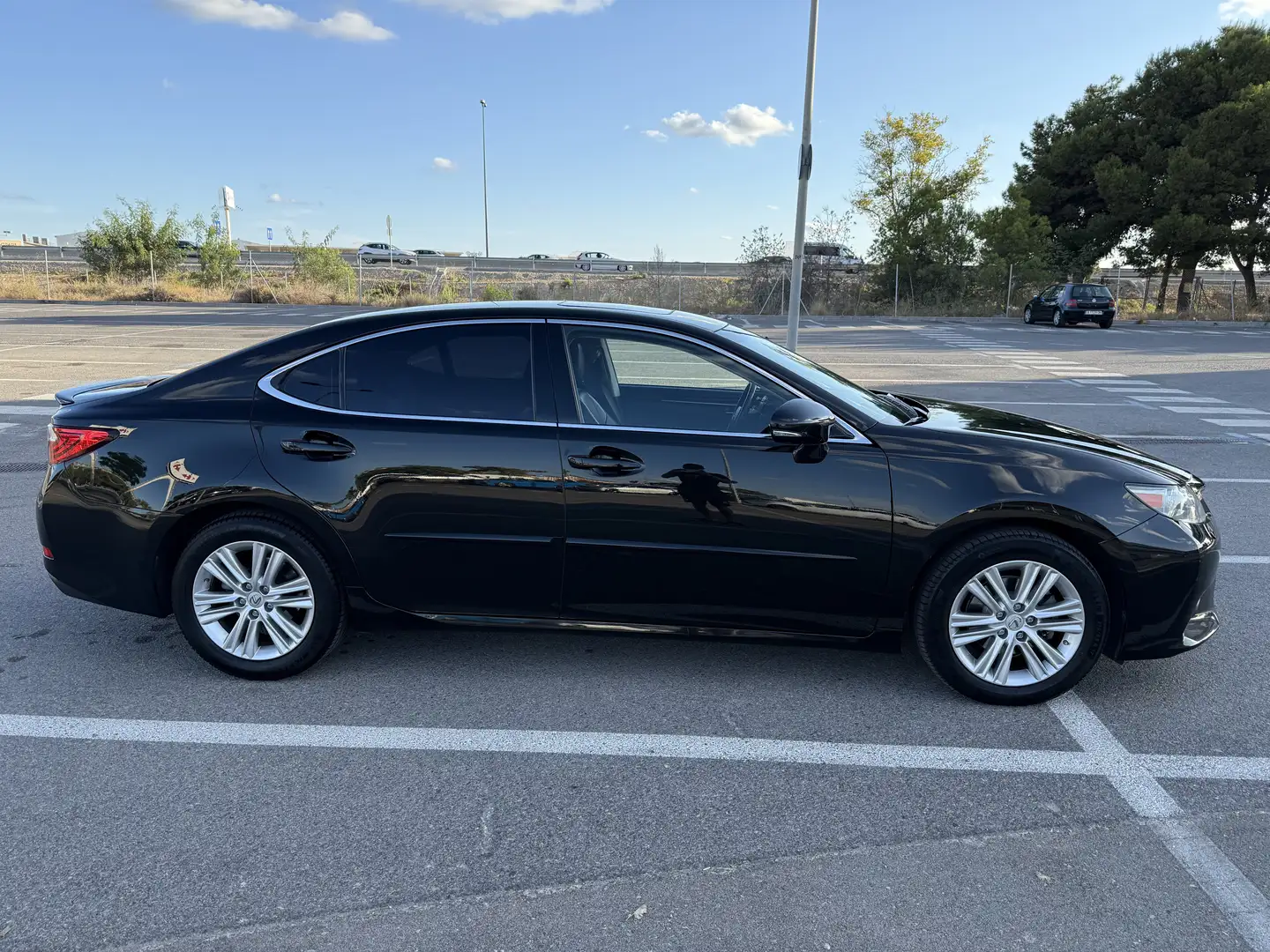 Lexus ES 350 Schwarz - 2