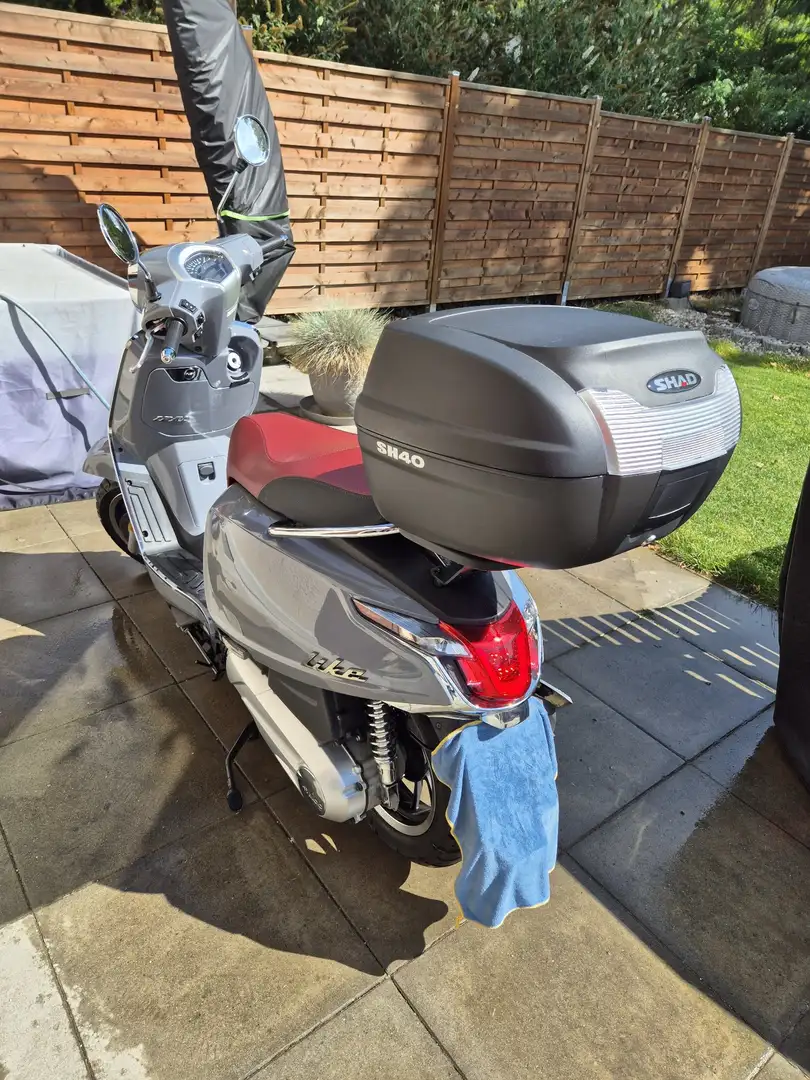 Kymco Like 125 grau mit Topcase und USB Anschluss Gris - 2