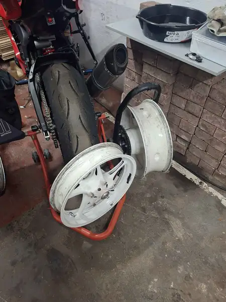 Yamaha YZF-R6 - foto 7