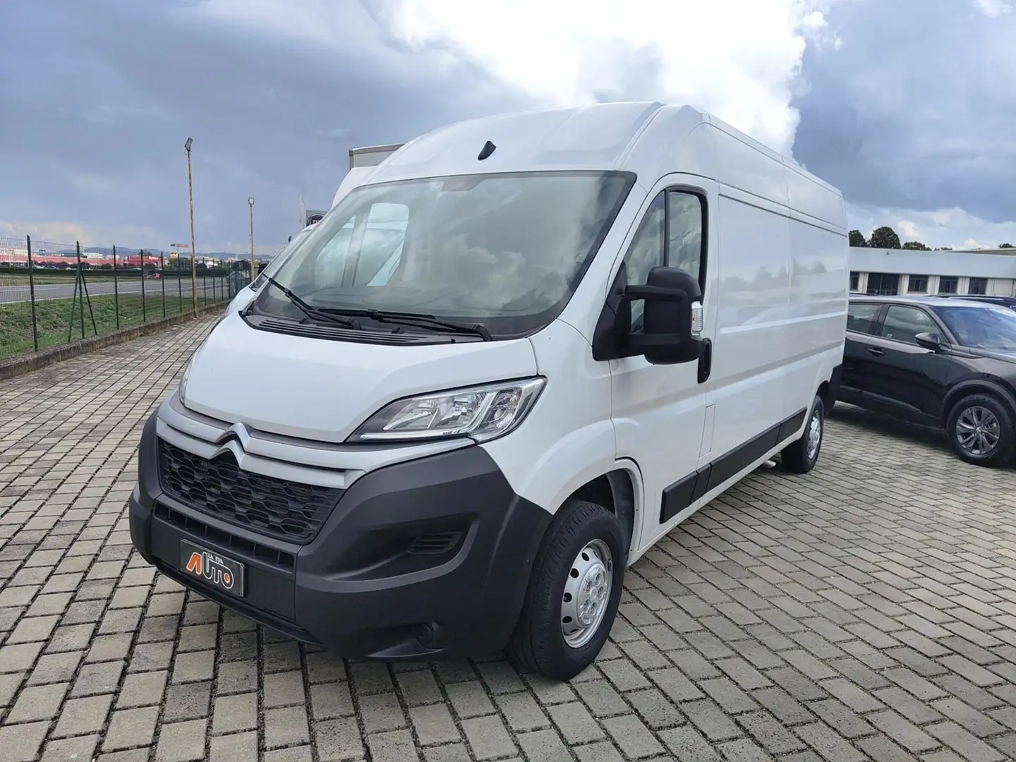 Citroen Jumper JUMPER 2.2 BLUEHDI 120CV L3 H2 Bianco - 1