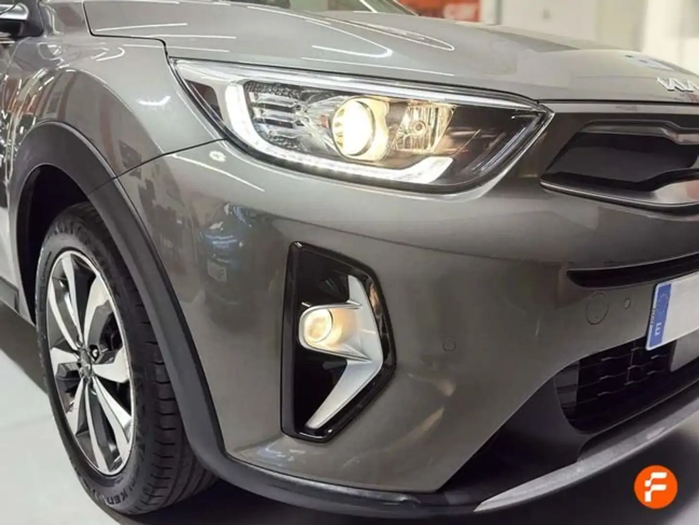 Kia Stonic 1.0 T-GDi 74kW (100CV) MHEV iMT Concept Gris - 2