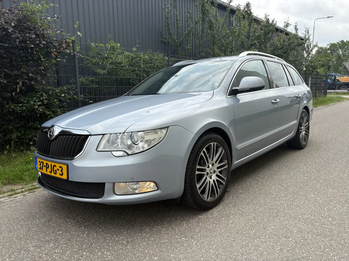 Skoda Superb Combi 3.6 FSI Elegance 4x4 Business Line / AUTOMAA Bleu - 1