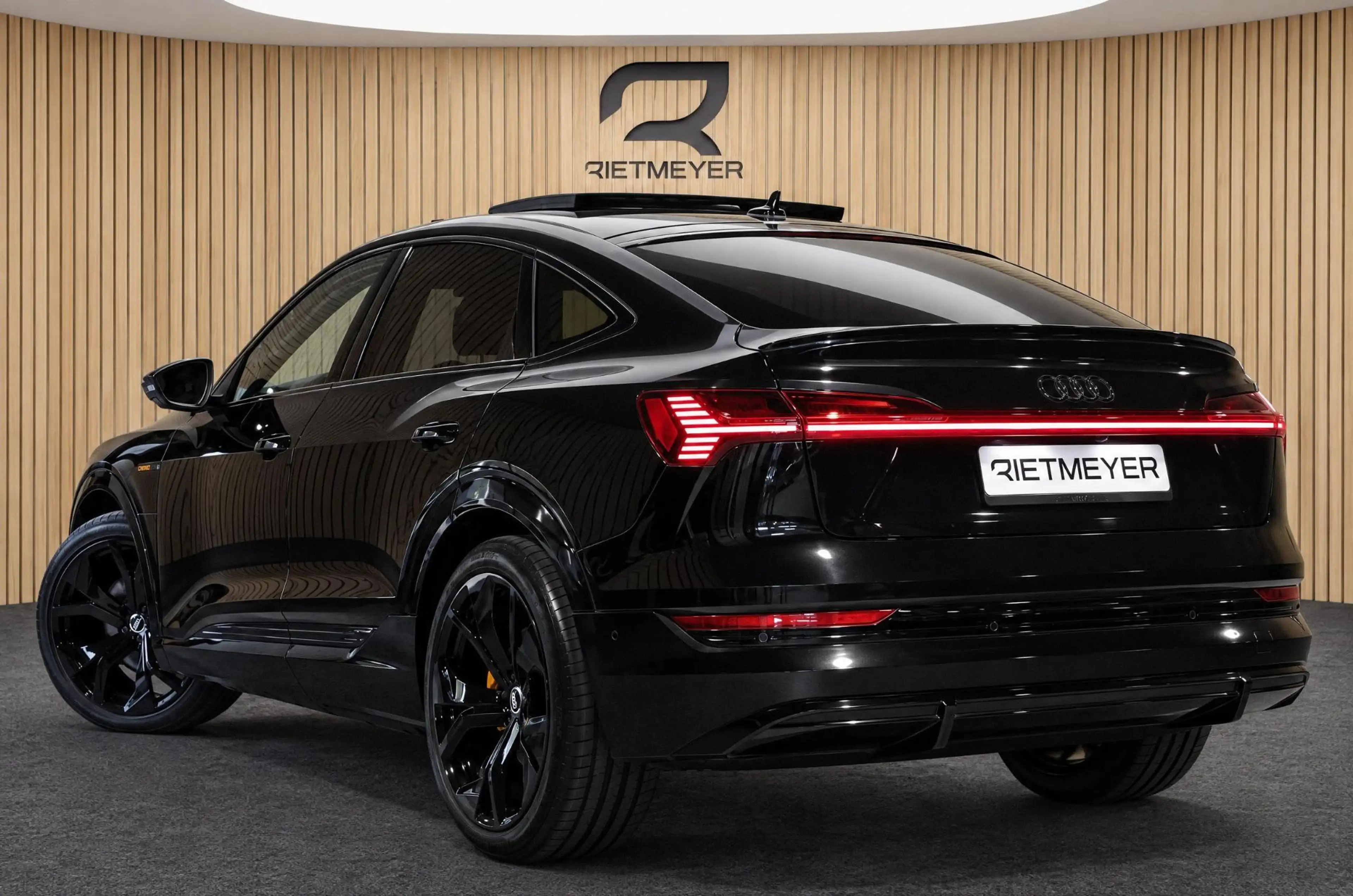 Audi e-tron Sportback 55 quattro S-Line |Pano |97% SOH |B&O |H — photo 3