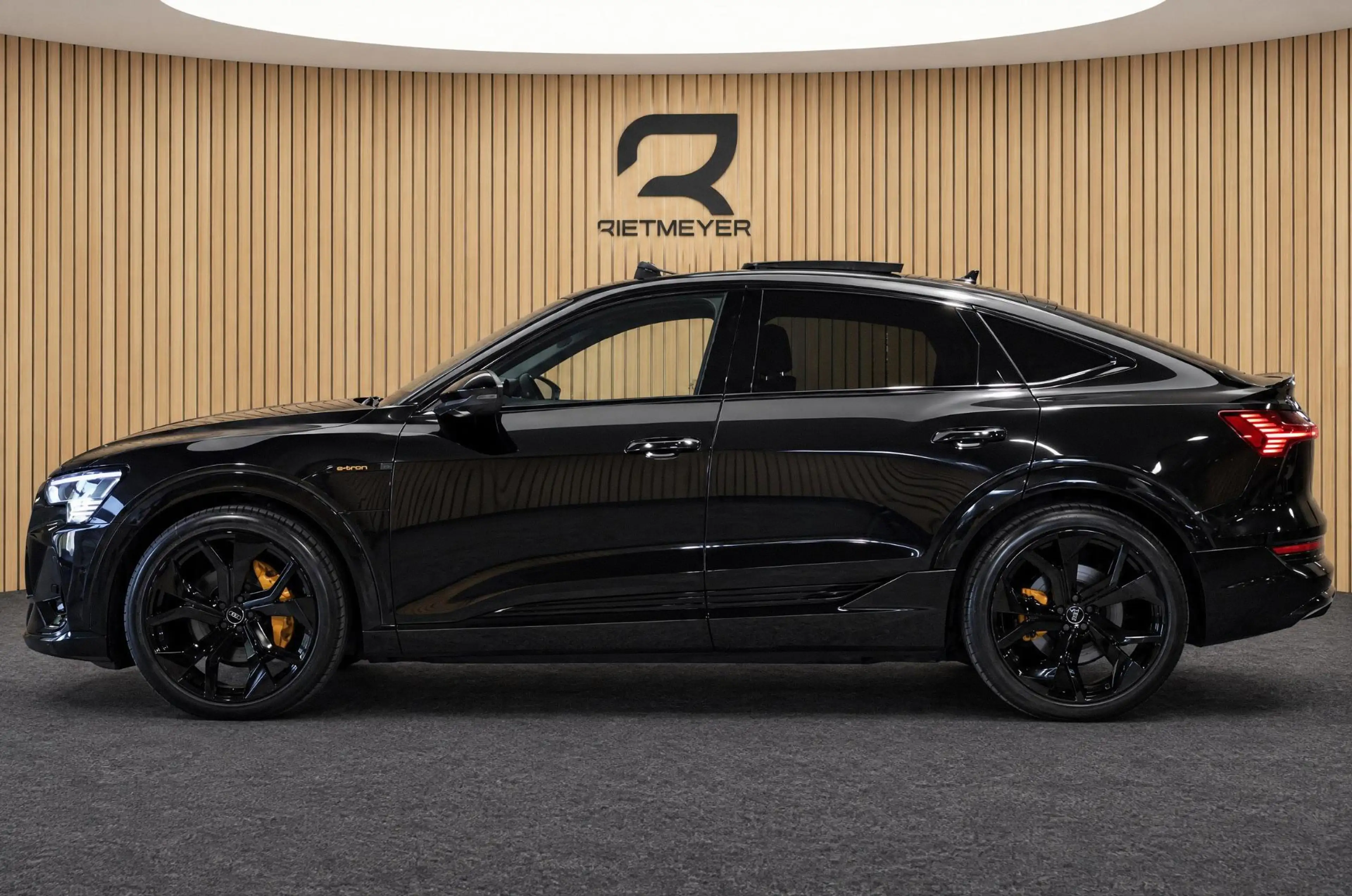 Audi e-tron Sportback 55 quattro S-Line |Pano |97% SOH |B&O |H — photo 2