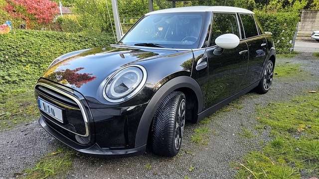 Imagine MINI Cooper Cooper Classic Trim / Klima / Navi / Sportpaket