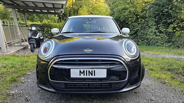 MINI Cooper Cooper Classic Trim / Klima / Navi / Sportpaket
