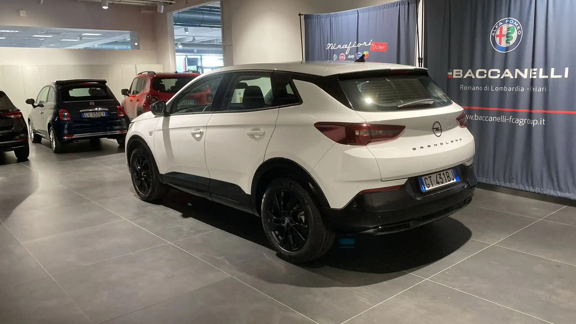 Opel Grandland 1.2 Turbo 12V 130 CV GS Bianco - 2