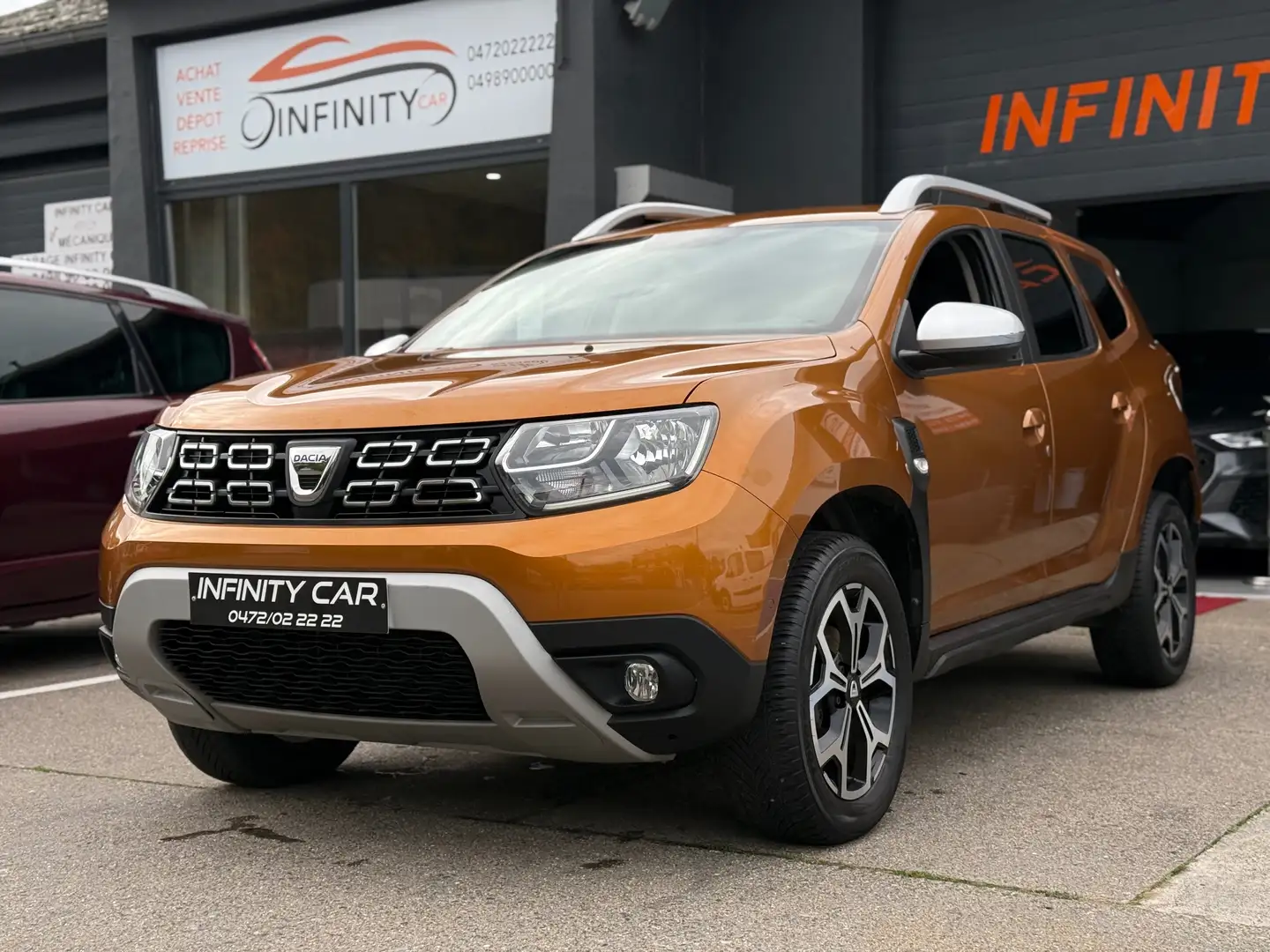 Dacia Duster VENDUE ! SOLD ! VERKOCHT ! SOLD ! VENDUE ! Oranje - 1