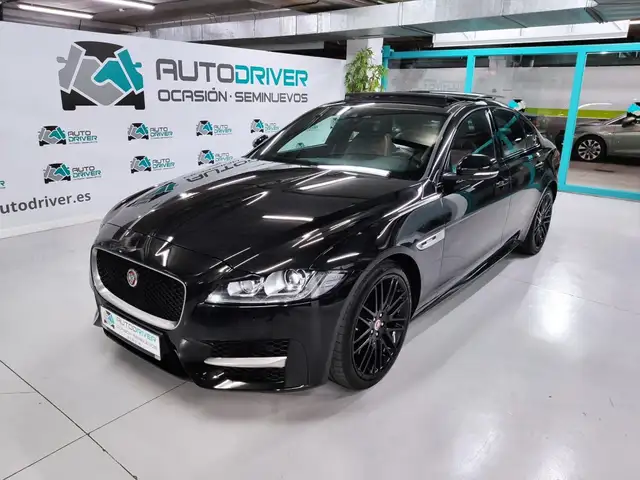 Jaguar XF 3.0TDV6 R-Sport