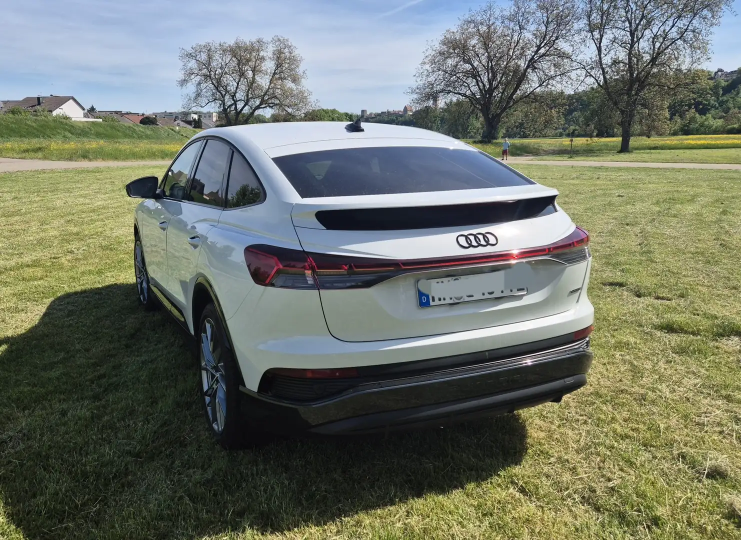 Audi Q4 e-tron 45 e-tron quattro Sportback 5Jahre Garantie Weiß - 2