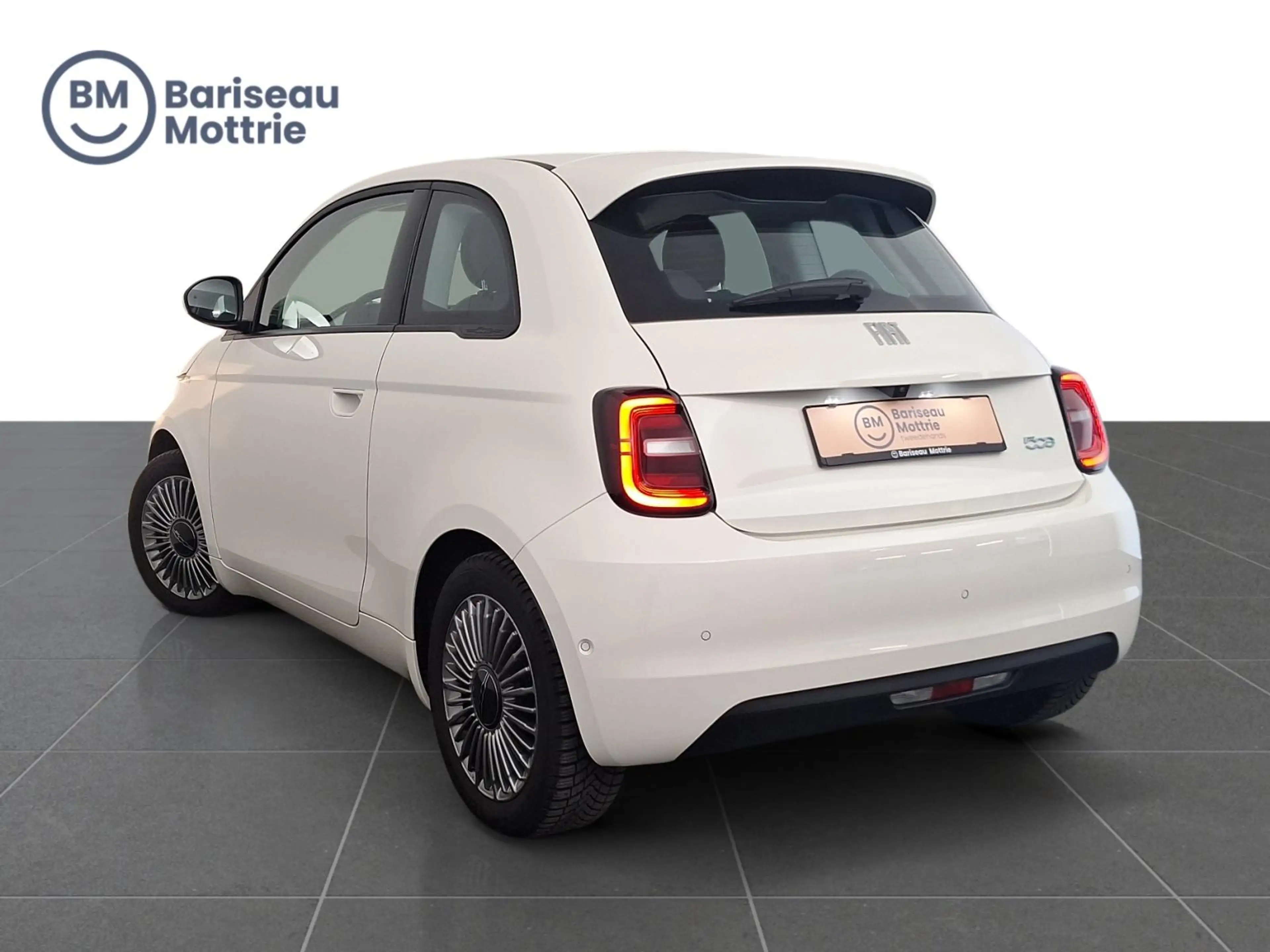 Fiat 500e ICON 42kWh 118pk*CAMERA ACHTER*SENSOREN VOOR EN AC — photo 4