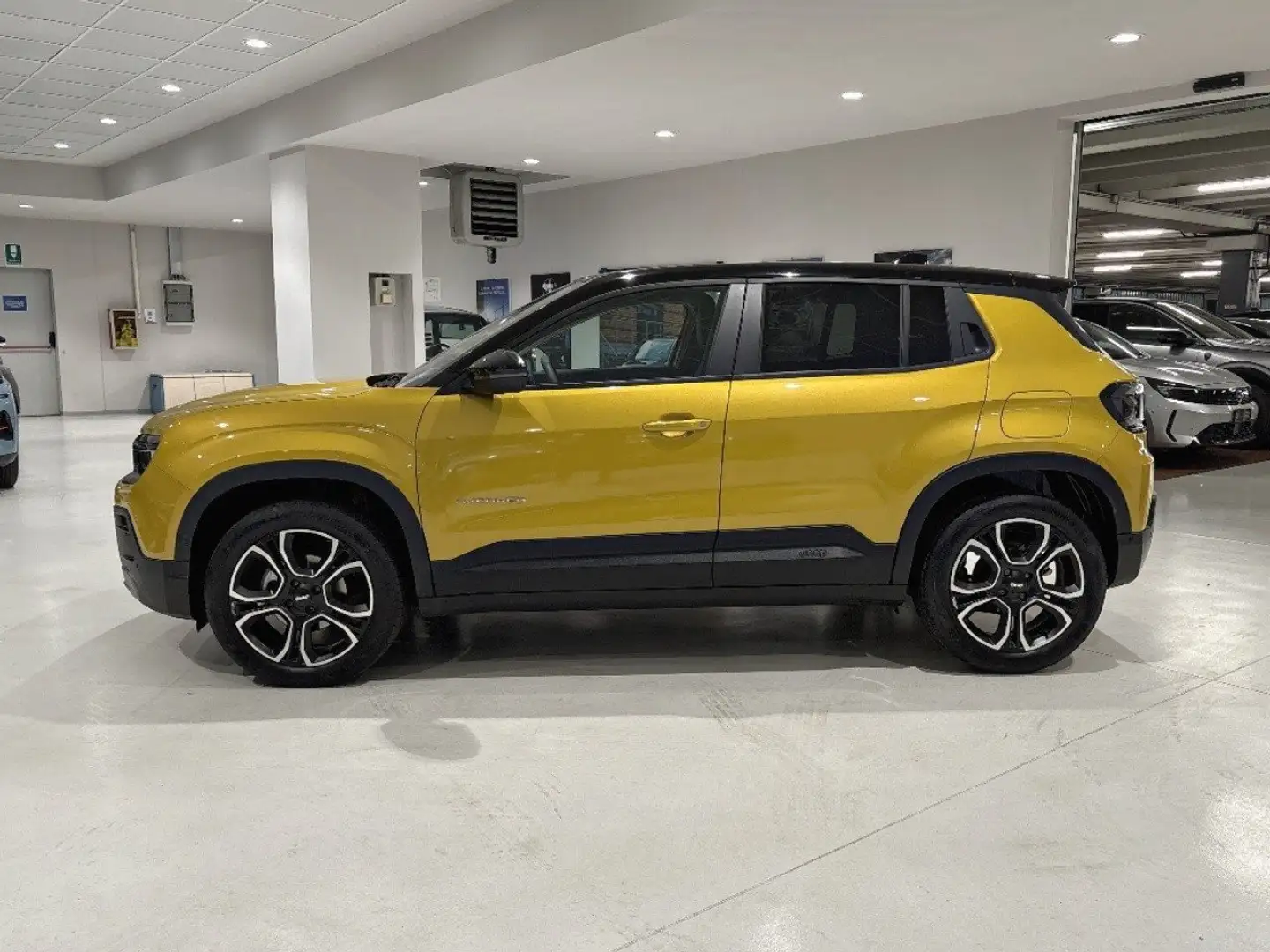 Jeep Avenger 1.2 Turbo Summit Giallo - 2