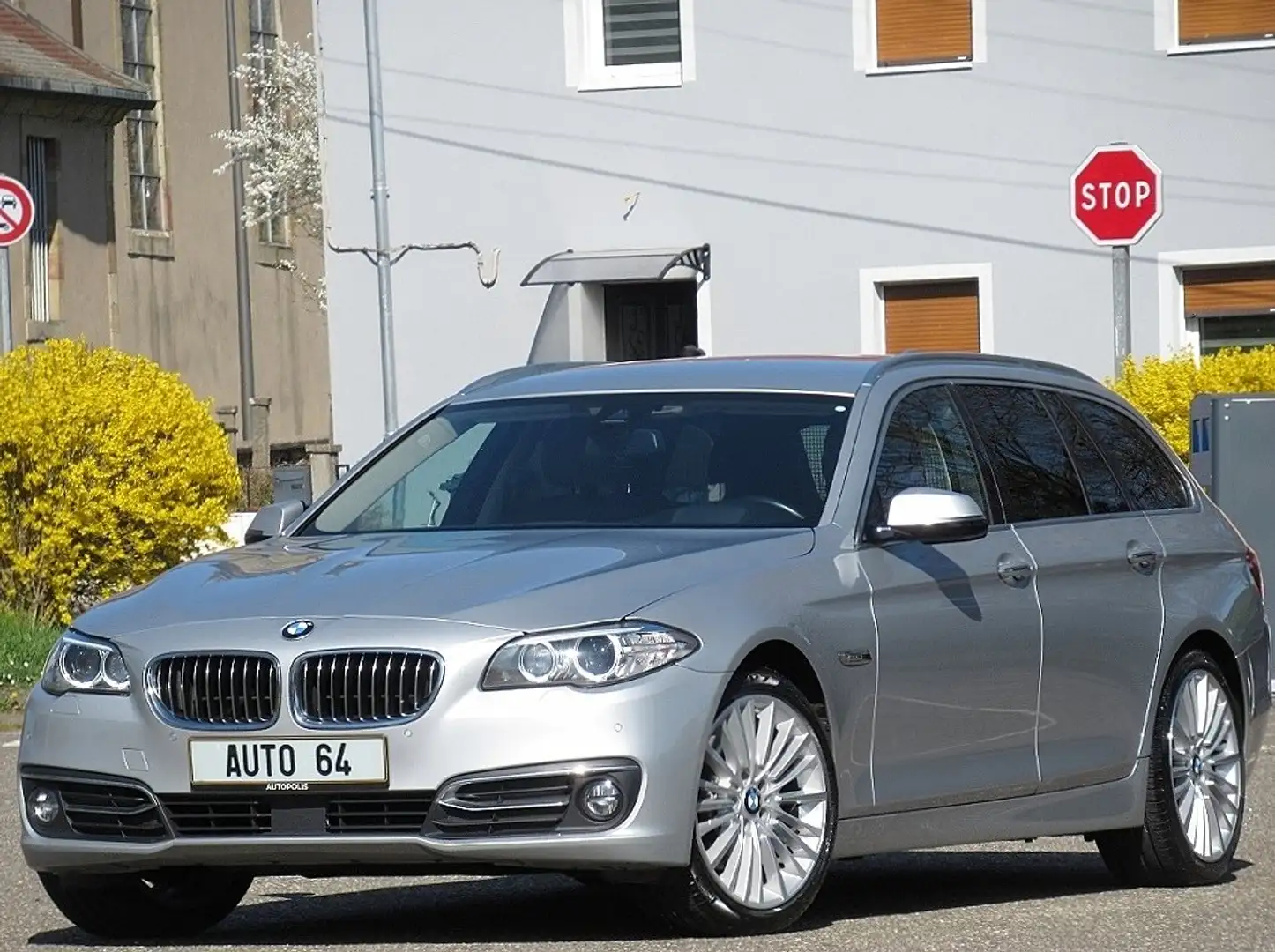 BMW 520 Touring 520d xDrive 190CV BVA Luxury Gris - 1