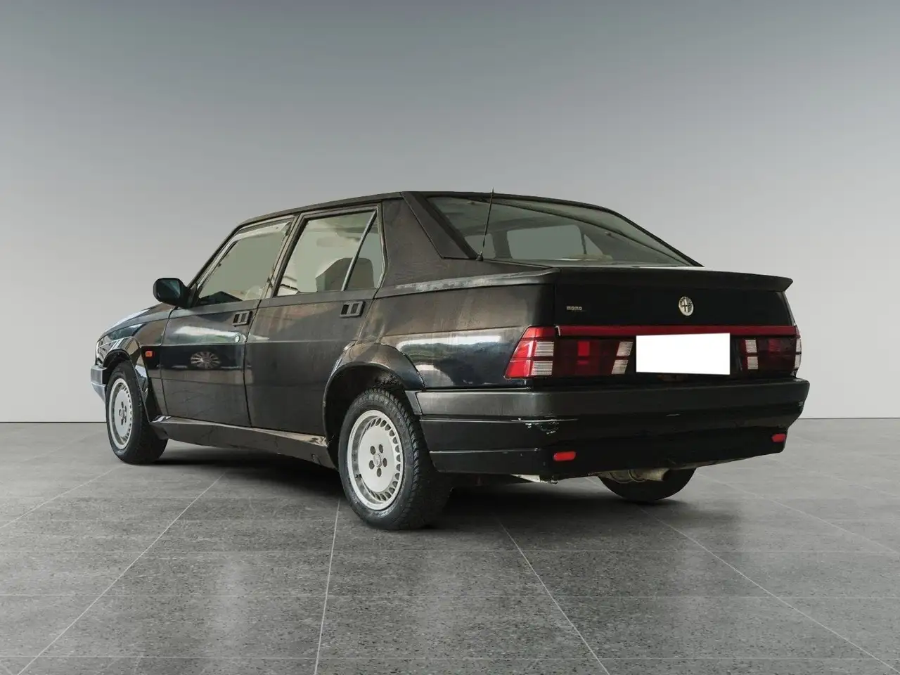 Alfa Romeo 75 2.0, foto 5