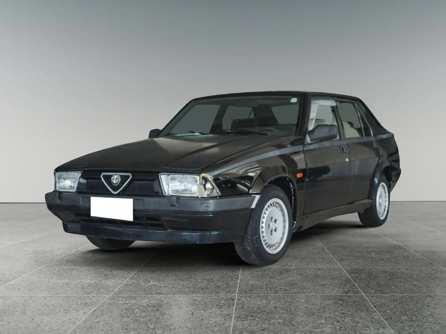 Alfa Romeo 75 2.0 Schwarz - 1