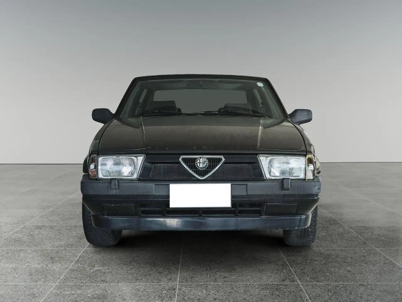 Alfa Romeo 75 2.0, foto 4