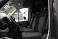 Volkswagen Crafter 2.0 TDI 177pk L3 H3 Automaat Airco Navigatie Camer Grijs - thumbnail 2